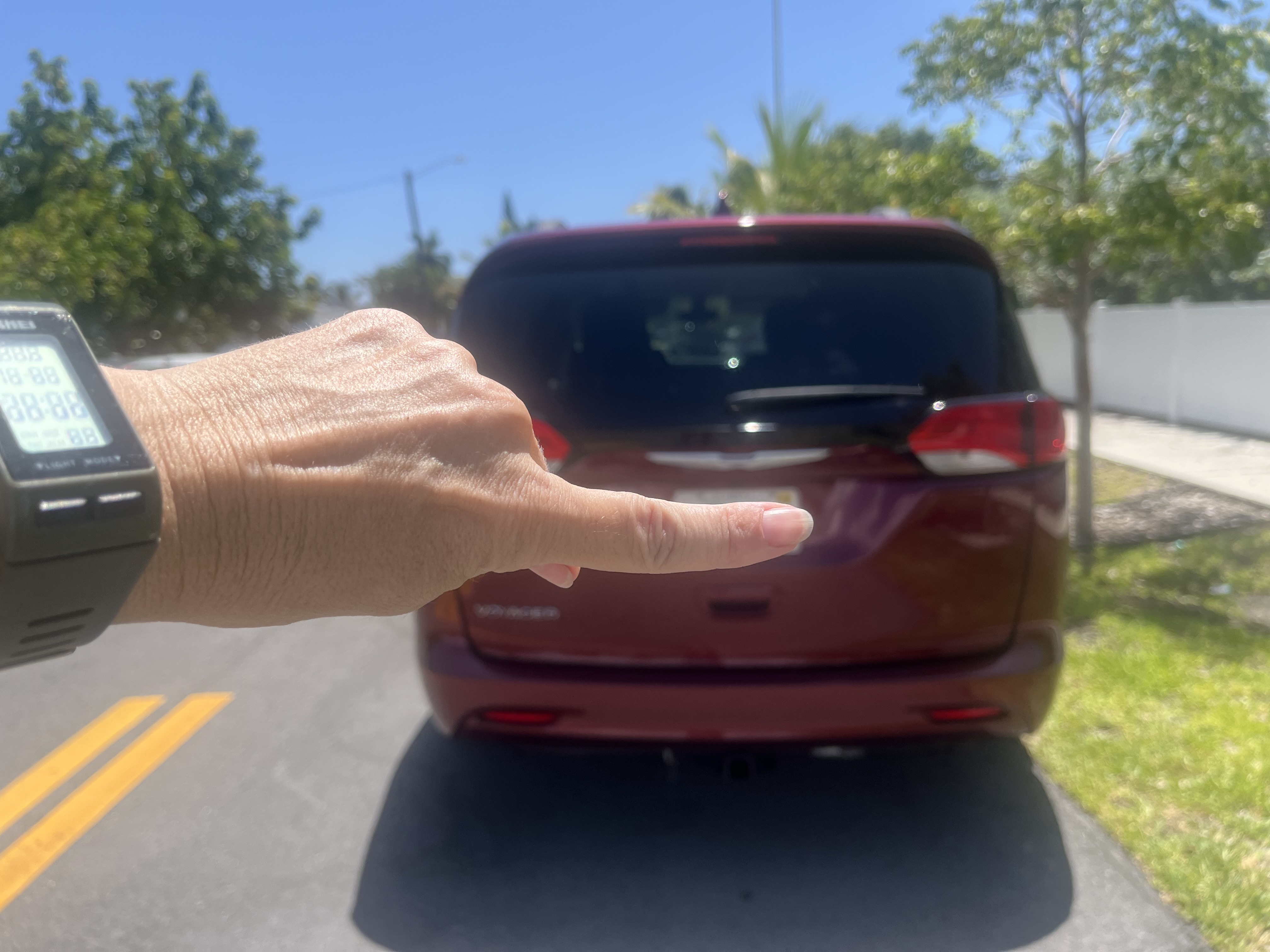 Used 2020 Chrysler Voyager Lxi FWD image 13