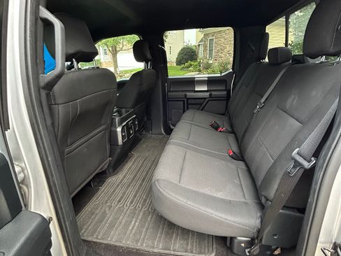 Used 2016 Ford F150 XLT w/ Equipment Group 302A Luxury AWD/4WD image 9