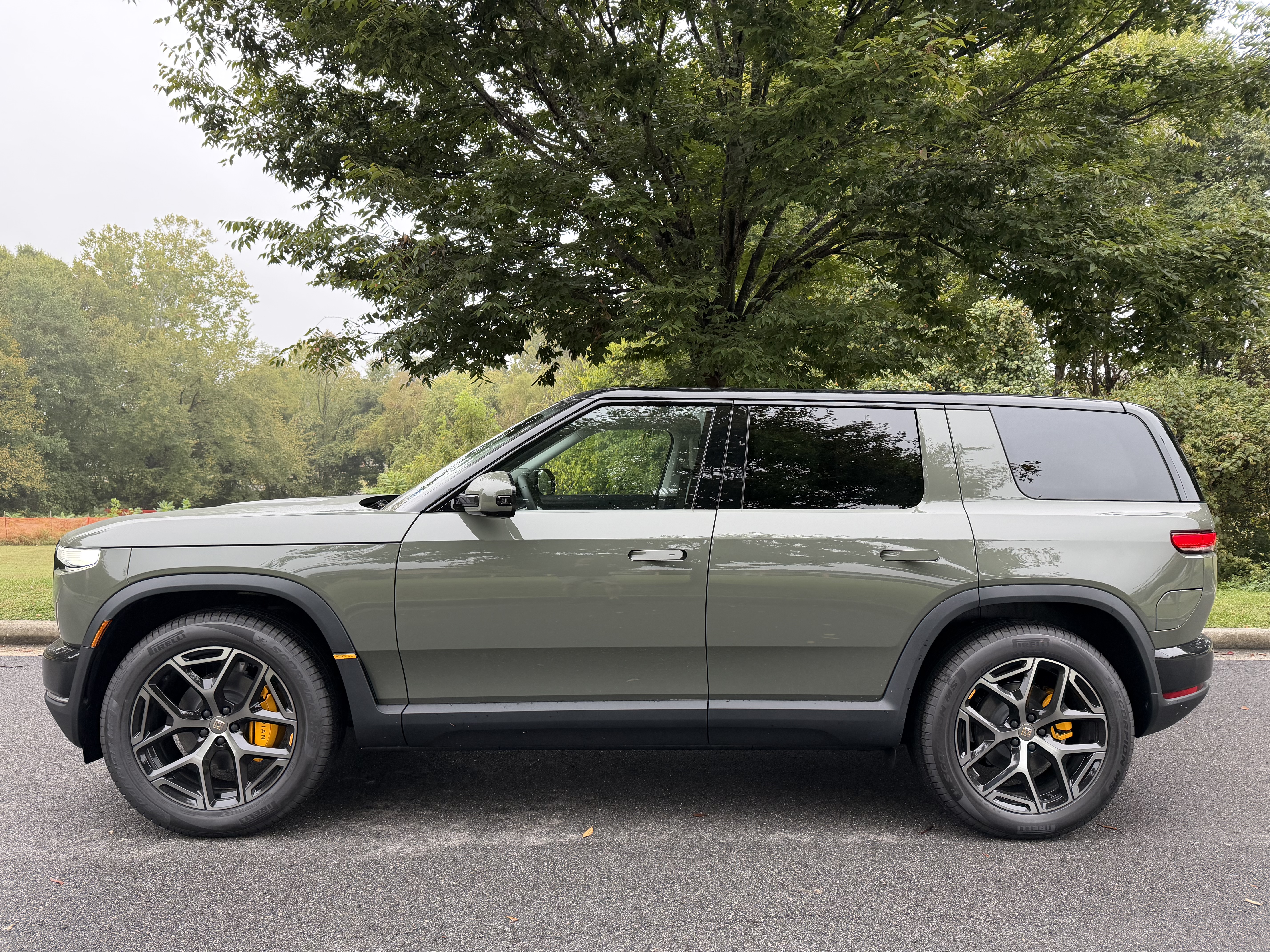 Used 2027 Rivian R2 Performance Dual AWD/4WD image 1