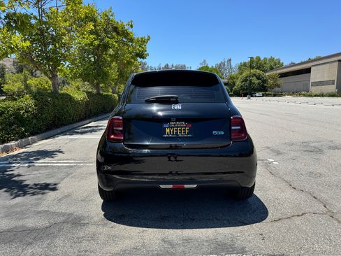 Used 2024 FIAT 500 e FWD image 4