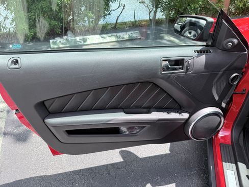 Used 2012 Ford Mustang Premium RWD image 11