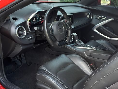Used 2016 Chevrolet Camaro LT RWD image 21
