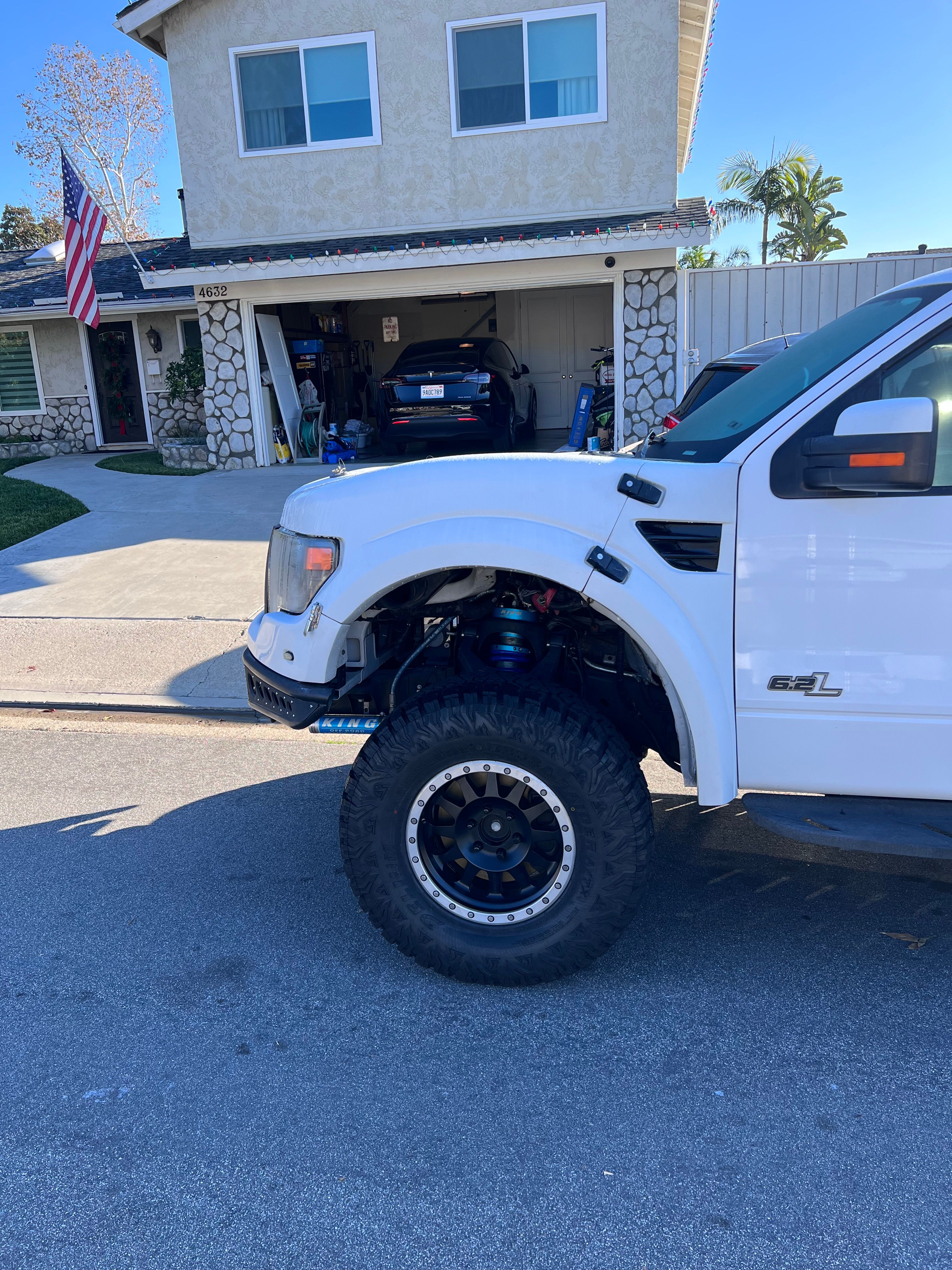 Used 2013 Ford F150 Raptor w/ Luxury Equipment Group AWD/4WD image 8