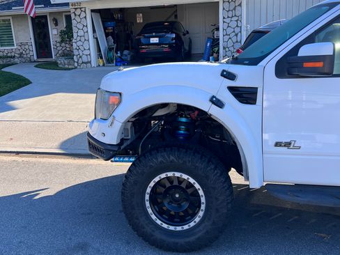 Used 2013 Ford F150 Raptor w/ Luxury Equipment Group AWD/4WD image 8