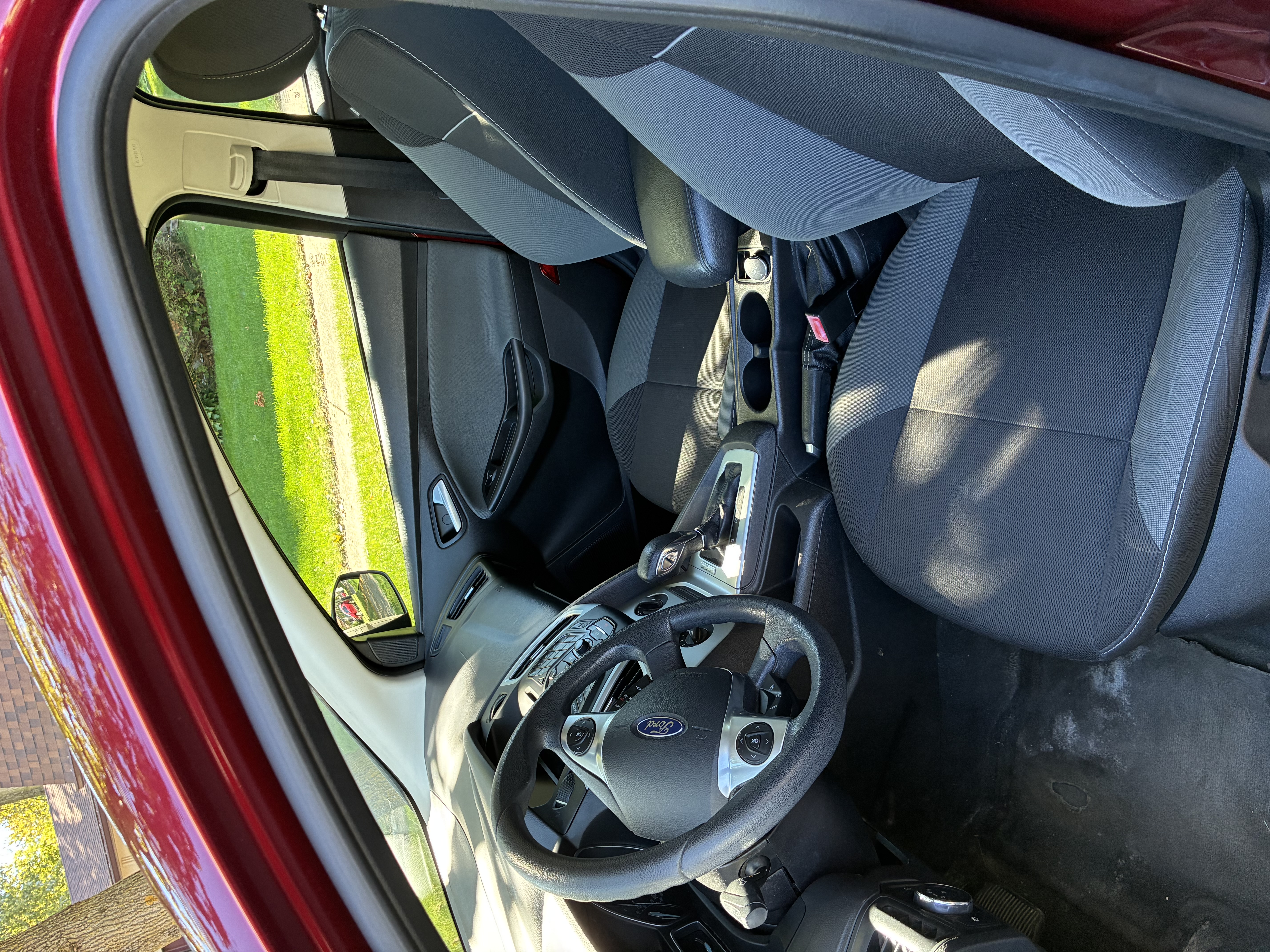 Used 2013 Ford Focus SE FWD image 13