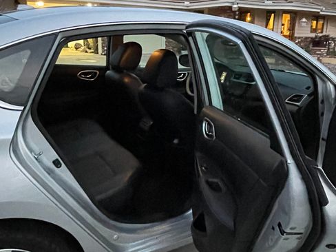 Used 2017 Nissan Sentra SL w/ SL Premium Technology Package image 6