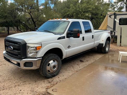 Used 2014 Ford F350 XL image 2