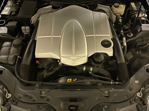 Used 2006 Chrysler Crossfire Limited RWD image 6