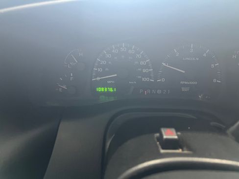 Used 2002 Lincoln Blackwood image 4