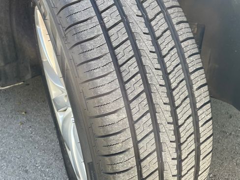 Used 2018 Volvo XC90 T5 Momentum w/ Convenience Package image 16