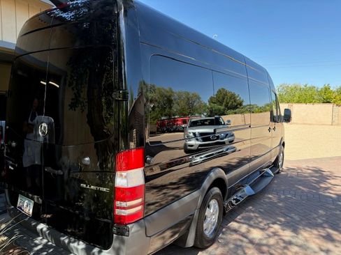 Used 2014 Mercedes-Benz Sprinter 2500 image 11