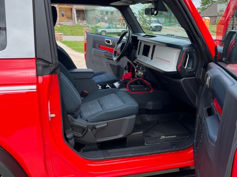 Used 2023 Ford Bronco Heritage Edition image 11