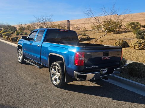 Used 2019 GMC Sierra 1500 SLE w/ SLE Value Package image 2