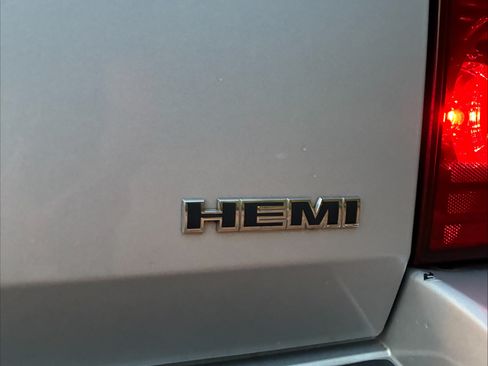 Used 2007 Jeep Commander Limited w/ Trailer Tow Group IV image 1