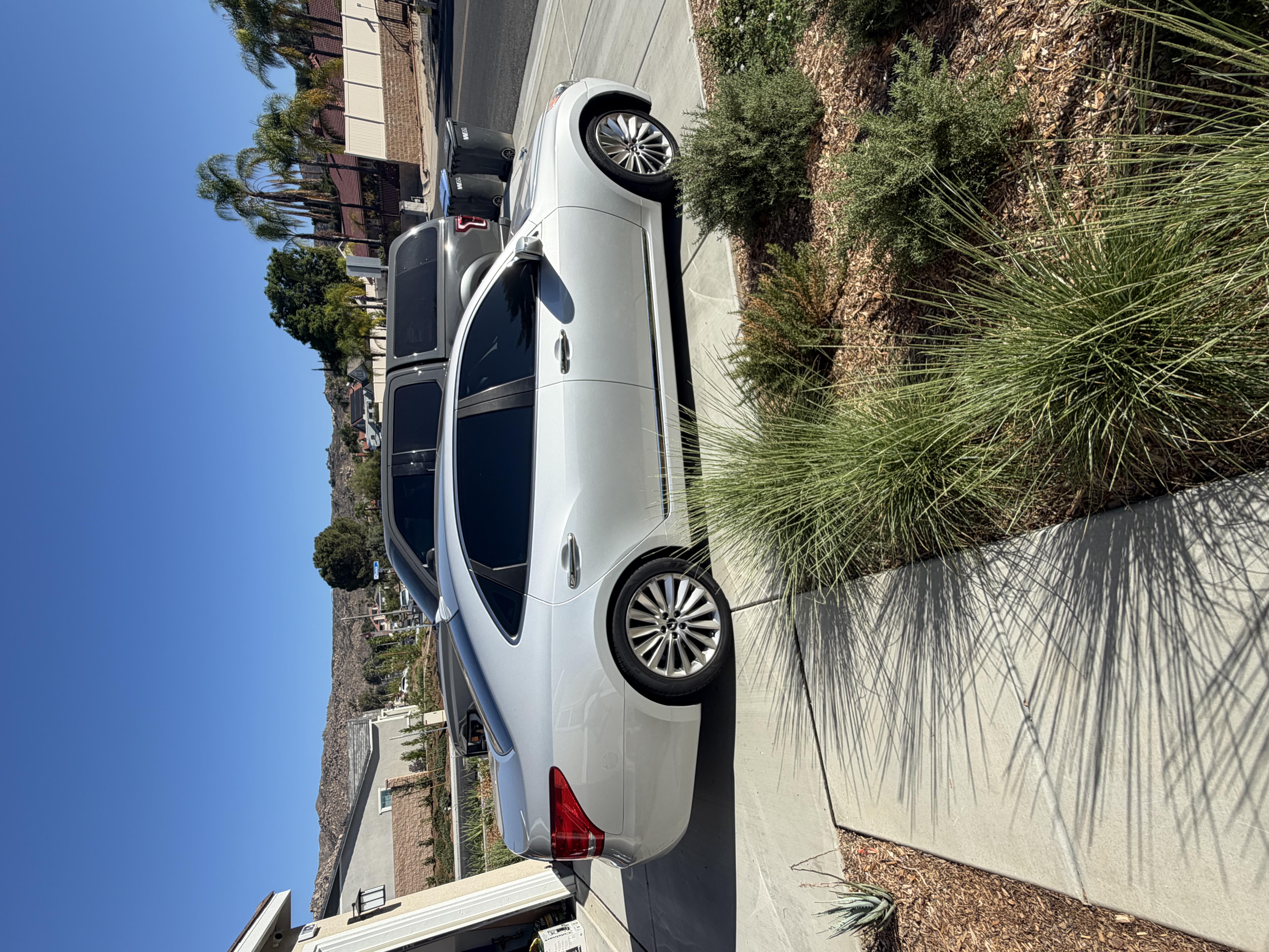 Used 2015 Hyundai Equus Ultimate RWD image 1