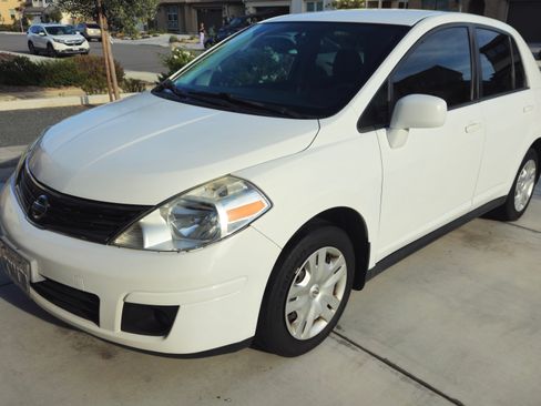 Used 2010 Nissan Versa 1.8 S w/ PWR Plus Pkg image 1