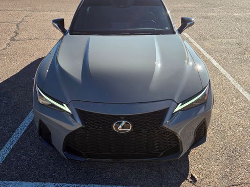 Used 2022 Lexus IS 500 image 2