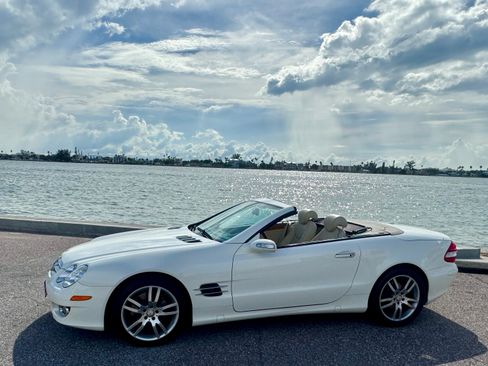 Used 2008 Mercedes-Benz SL 550 image 13
