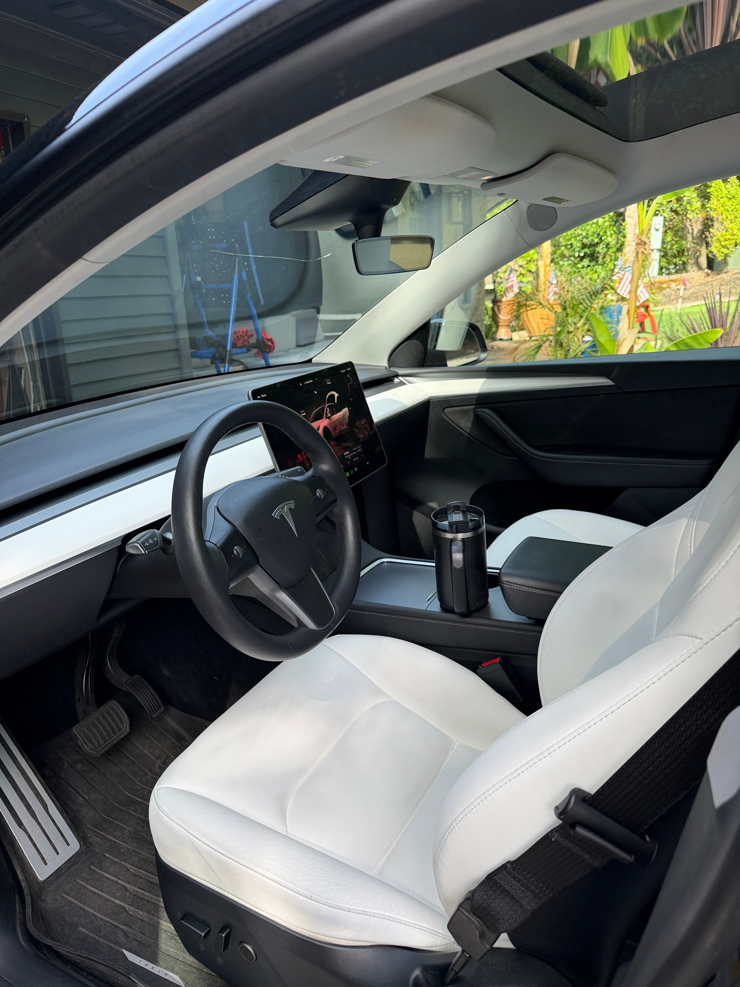 Used 2023 Tesla Model Y Long Range AWD/4WD image 9