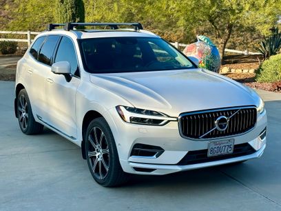 Used 2019 Volvo XC60 T8 Inscription w/ Advanced Package