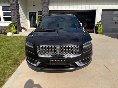Used 2020 Lincoln Nautilus Reserve AWD/4WD image 4