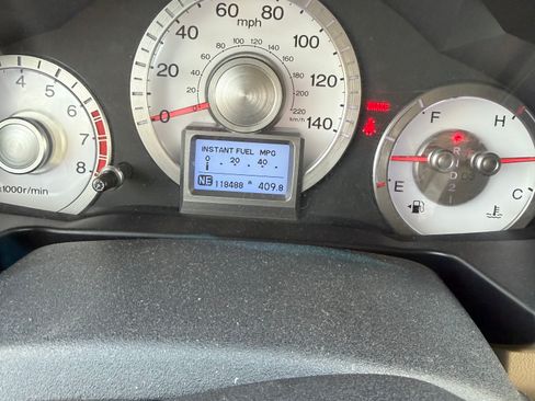 Used 2011 Honda Pilot Touring image 13