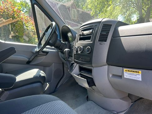 Used 2013 Mercedes-Benz Sprinter 2500 image 8