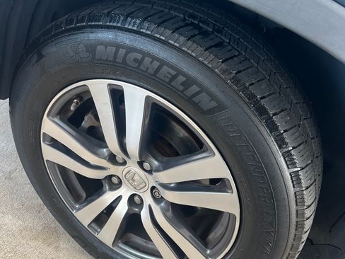 Used 2017 Honda Pilot EX-L image 9