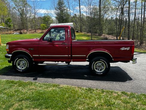Used 1996 Ford F150 4x4 Regular Cab image 2