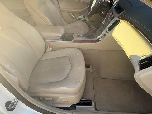 Used 2011 Cadillac CTS Premium image 9