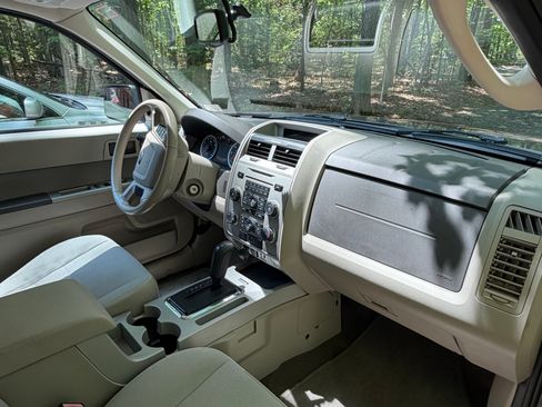 Used 2012 Ford Escape XLT FWD image 13