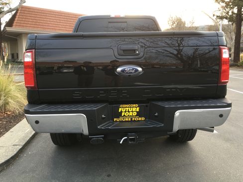 Used 2016 Ford F350 Lariat w/ Lariat Ultimate Package image 2