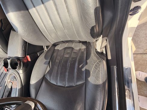 Used 2009 Mercedes-Benz CLS 550 image 13