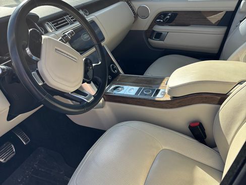 Used 2021 Land Rover Range Rover Westminster Edition image 6