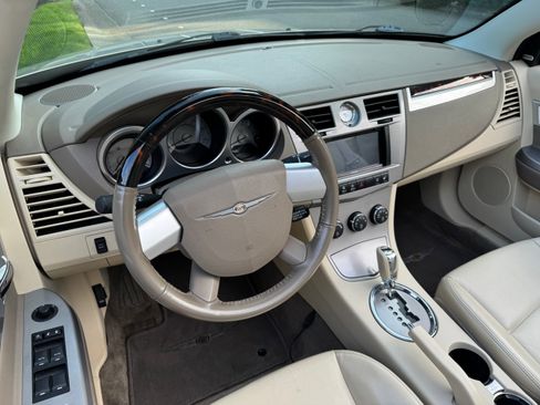Used 2008 Chrysler Sebring Limited w/ Luxury Group FWD image 12