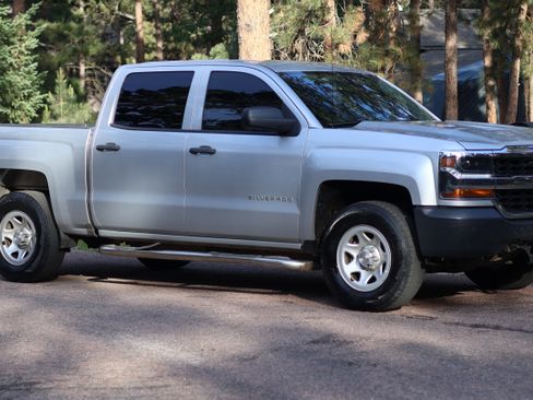 Used 2018 Chevrolet Silverado 1500 W/T w/ Trailering Package AWD/4WD image 6