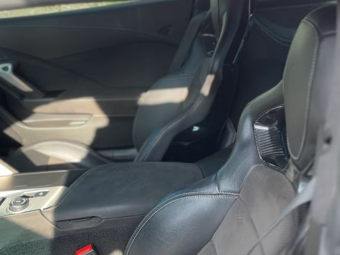 Used 2019 Chevrolet Corvette Stingray Coupe image 13