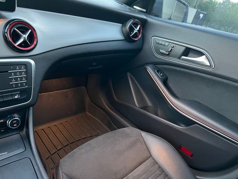 Used 2015 Mercedes-Benz CLA 250 image 23