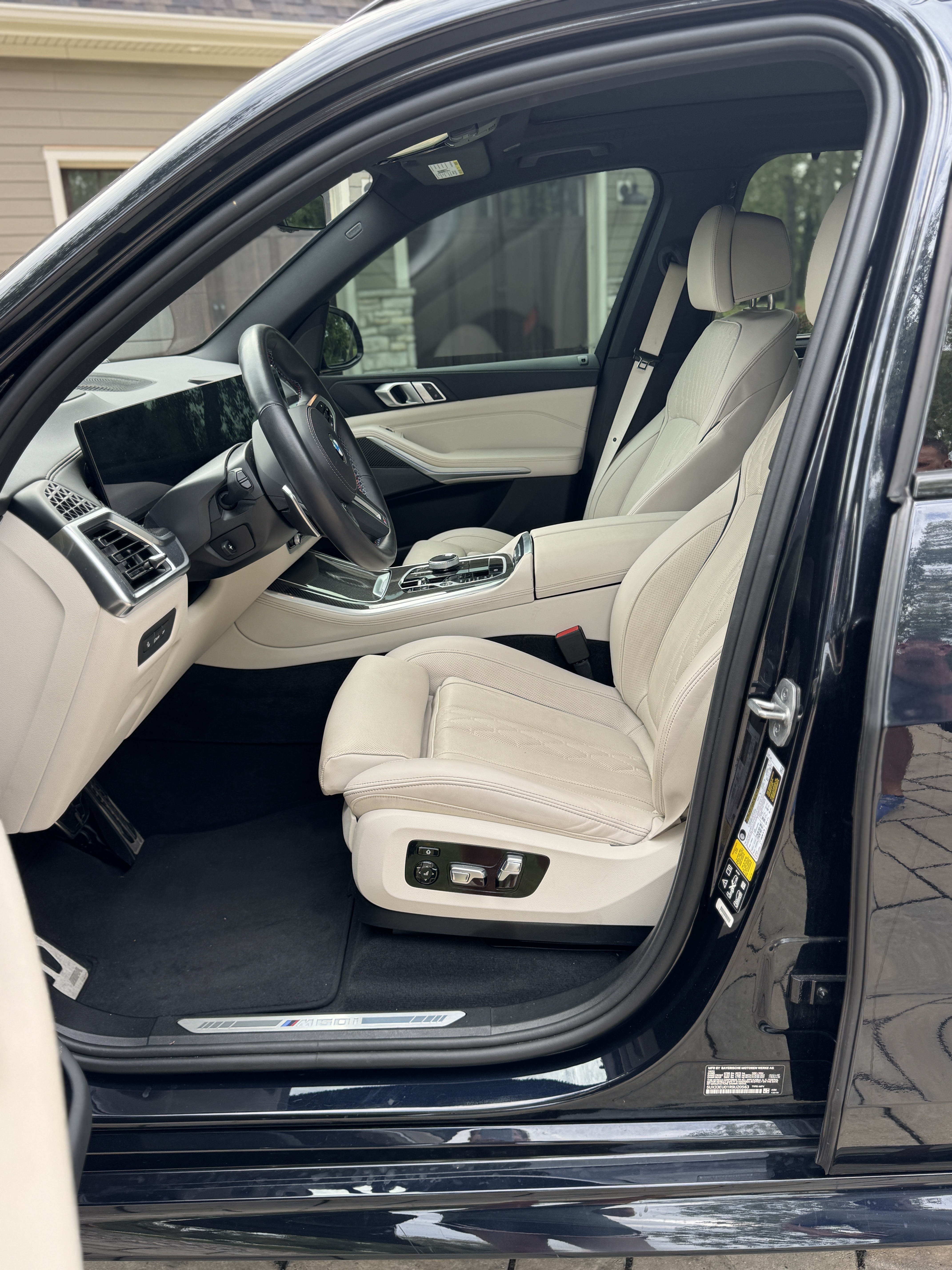 Used 2024 BMW X5 M60i w/ Executive Package AWD/4WD image 11