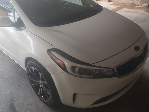 Used 2018 Kia Forte LX w/ LX Popular Package image 6