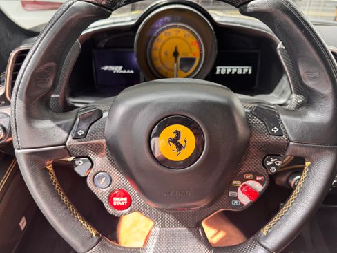 Used 2011 Ferrari 458 Italia Coupe image 18