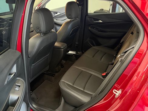 Used 2020 Buick Encore GX Essence w/ Experience Buick Package FWD image 14