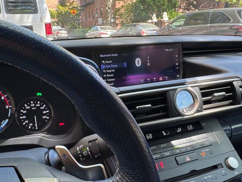 Used 2019 Lexus RC F w/ 10th Anniversary Package RWD image 12