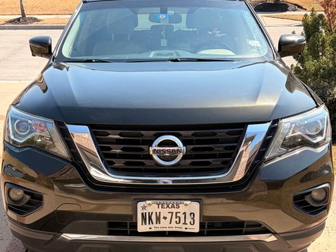 Used 2017 Nissan Pathfinder SL w/ SL Premium Package image 1