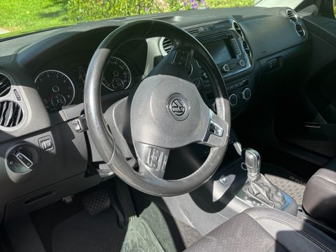Used 2014 Volkswagen Tiguan SEL image 12