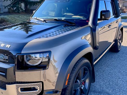 Used 2021 Land Rover Defender 110 X image 9