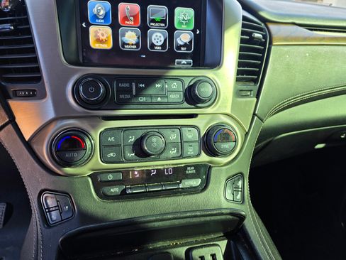 Used 2019 GMC Yukon XL Denali w/ Denali Ultimate Package image 11