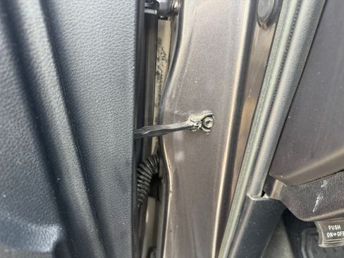 Used 2015 Toyota Tundra SR5 w/ SR5 Upgrade Package image 15