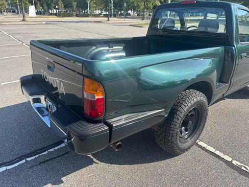 Used 2000 Toyota Tacoma 2WD Regular Cab image 5