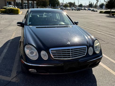 Used 2003 Mercedes-Benz E 320 Sedan image 2